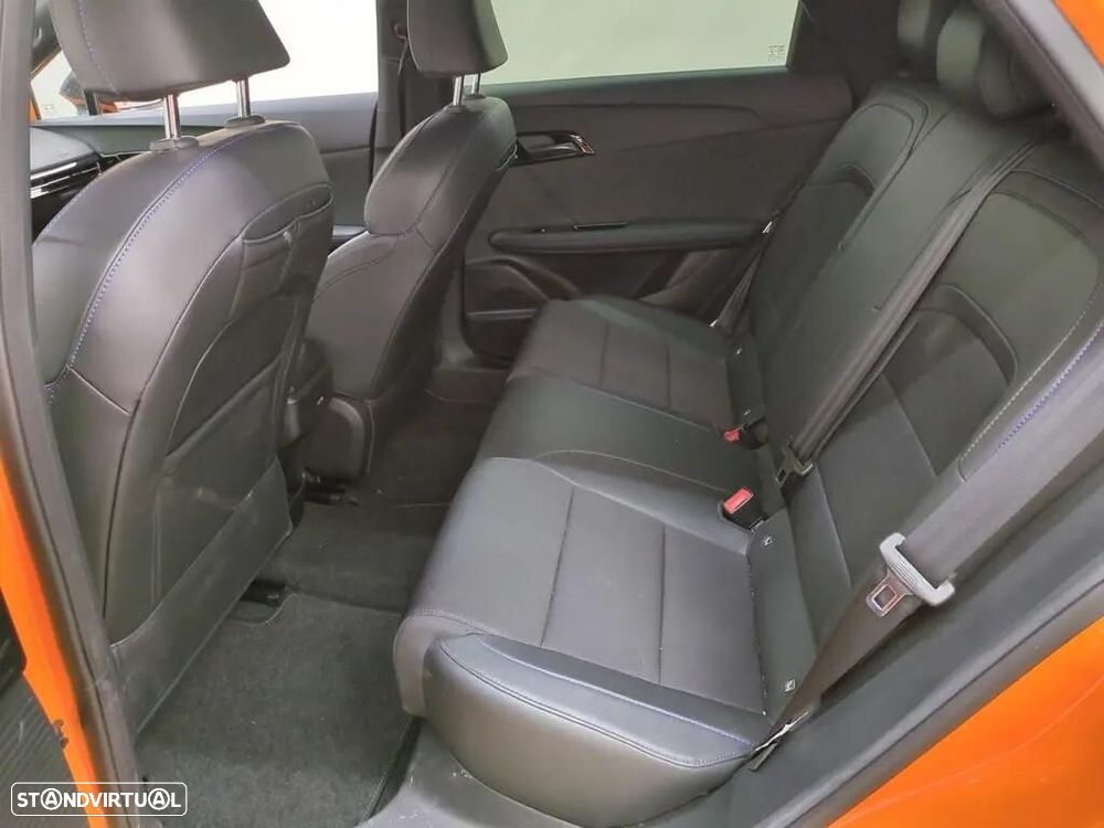 MG MG4 64 kWh Luxury - 14