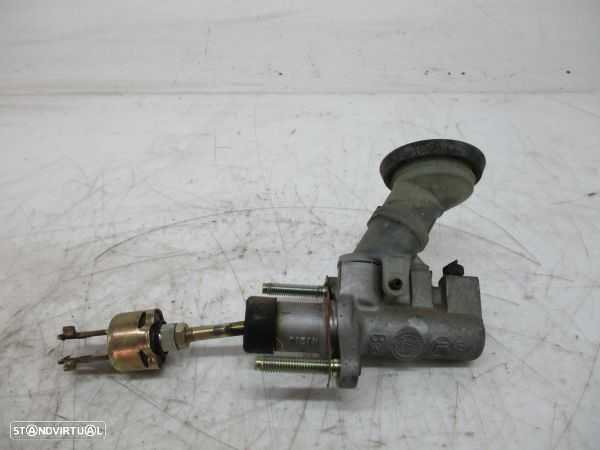 Bomba Travoes Toyota Corolla (_E10_) - 2