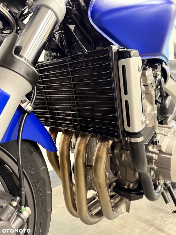 Honda Hornet - 25