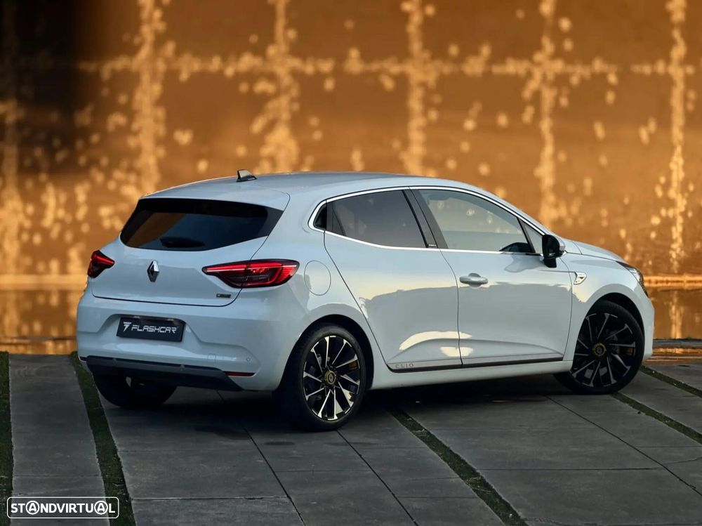 Renault Clio - 26
