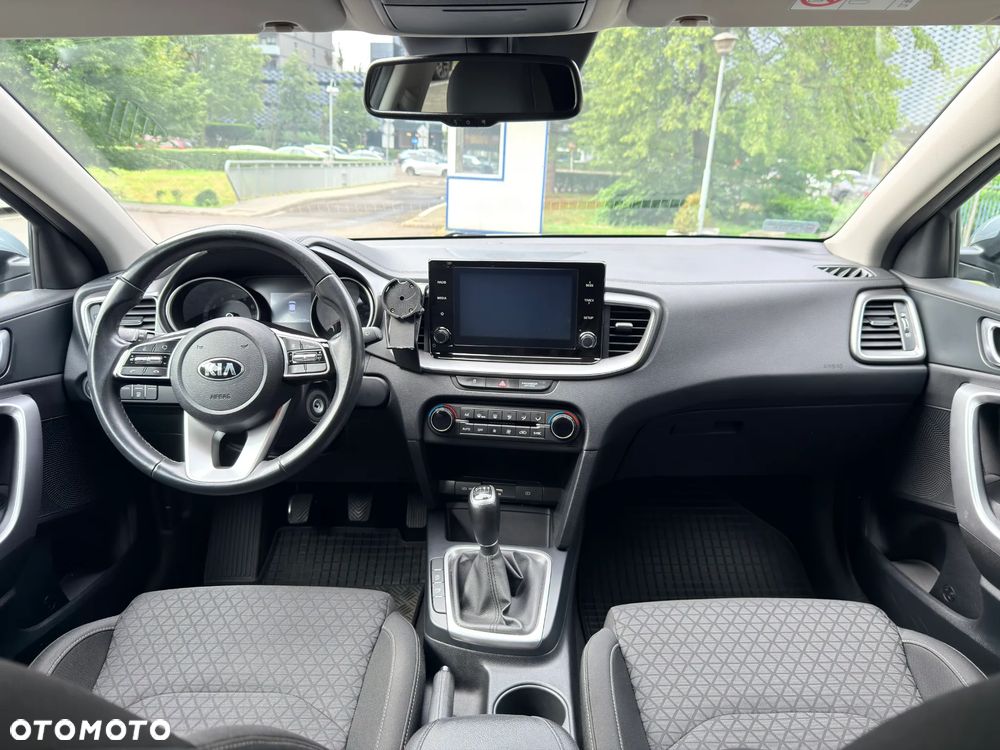 Kia XCeed 1.5 T-GDI M - 9