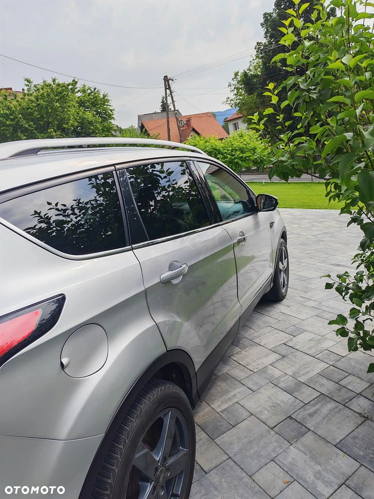 Ford Escape 2.0 EcoBoost AWD Titanium - 8