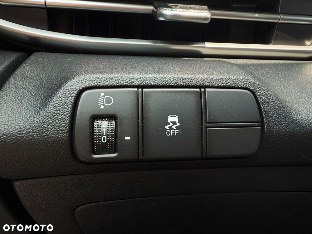 Hyundai Elantra 1.6 Modern CVT - 14