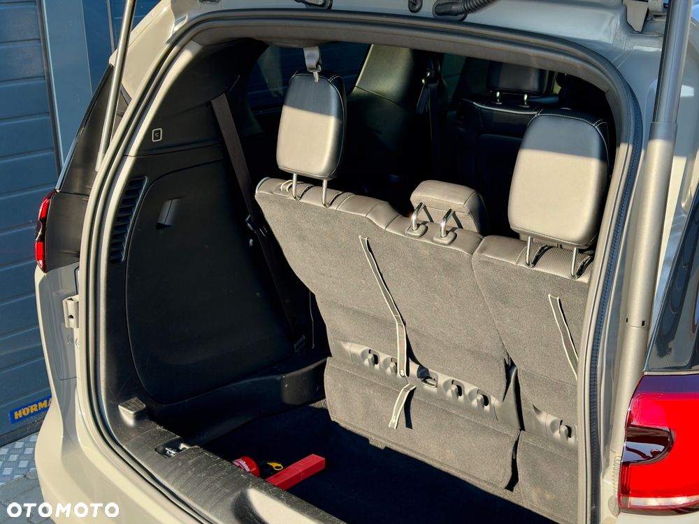 Chrysler Pacifica - 17