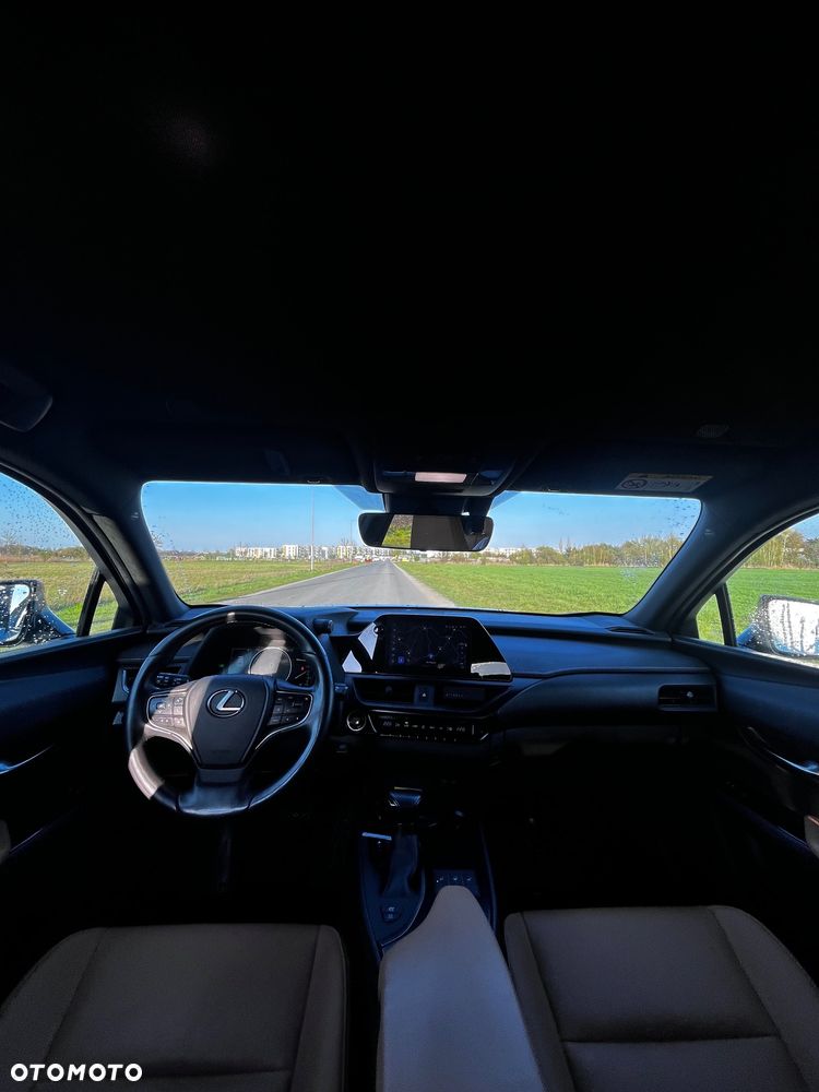 Lexus UX 200 GPF F Sport 2WD - 29