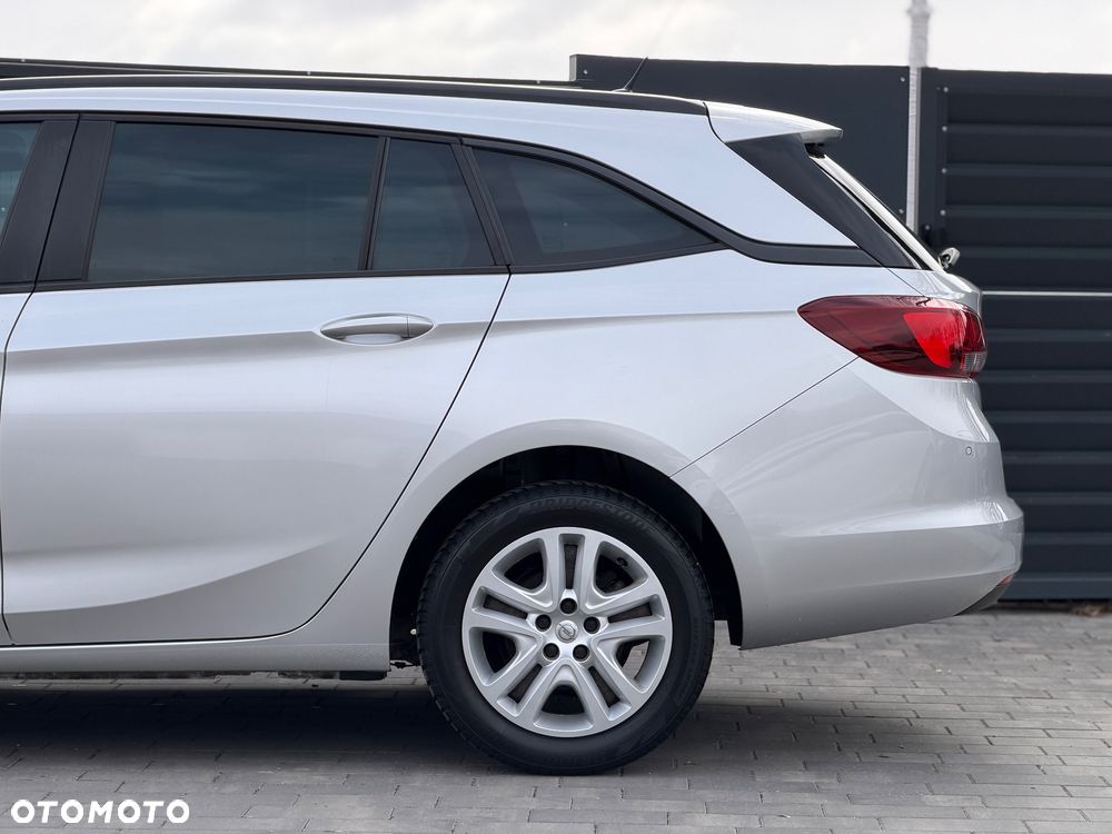 Opel Astra 1.6 CDTI Dynamic - 29