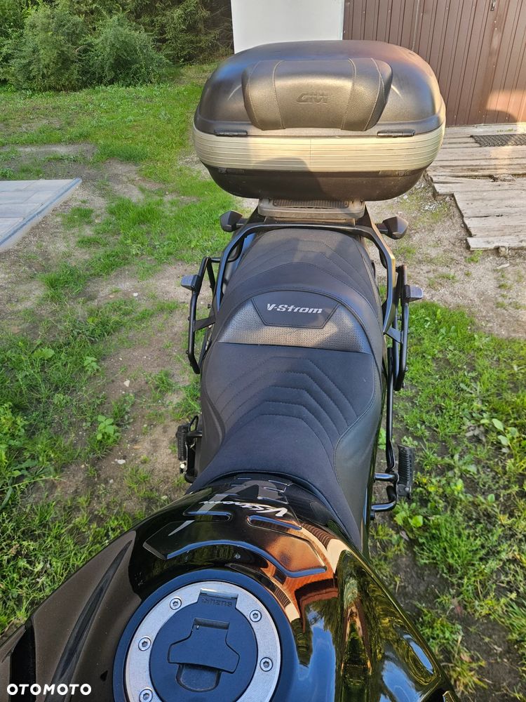 Suzuki V-STROM - 8