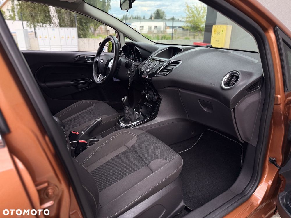 Ford Fiesta 1.0 EcoBoost Titanium - 23