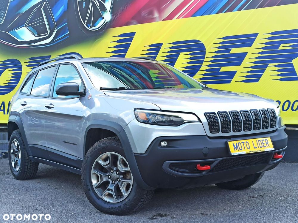 Jeep Cherokee - 28