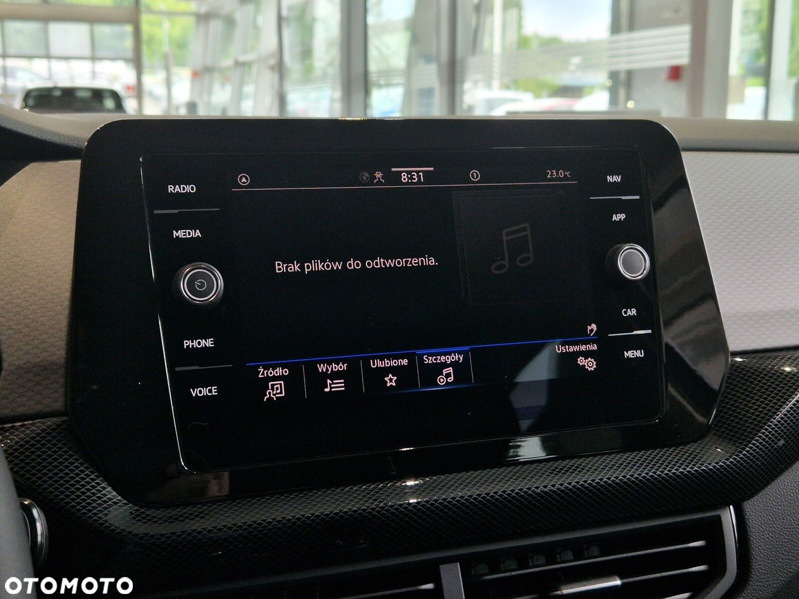 Volkswagen T-Cross - 24