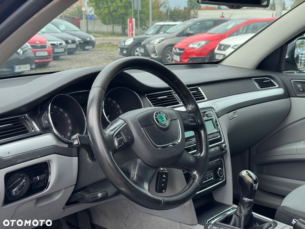 Skoda Superb 2.0 TDI Comfort - 17