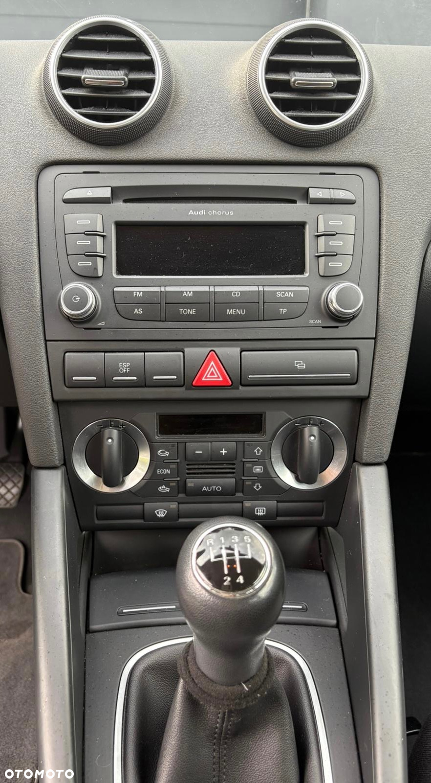 Audi A3 1.6 Ambiente - 7