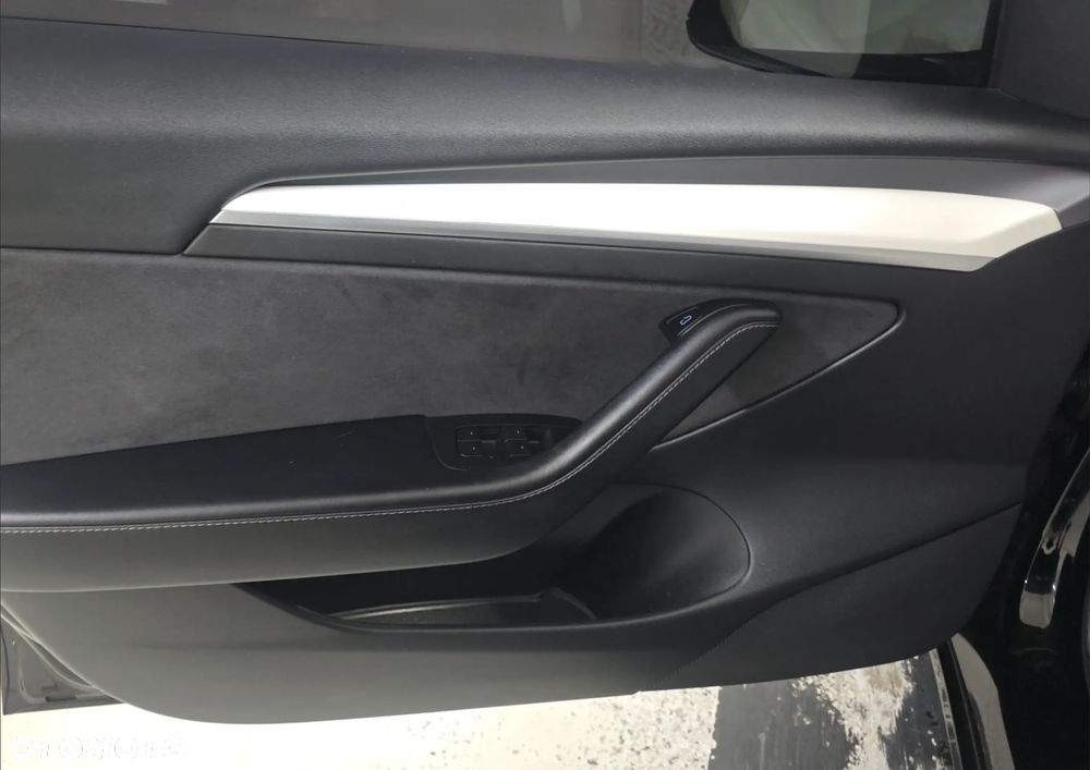 Tesla Model 3 Langstreckenbatterie Allradantrieb Dual Motor Performance - 10