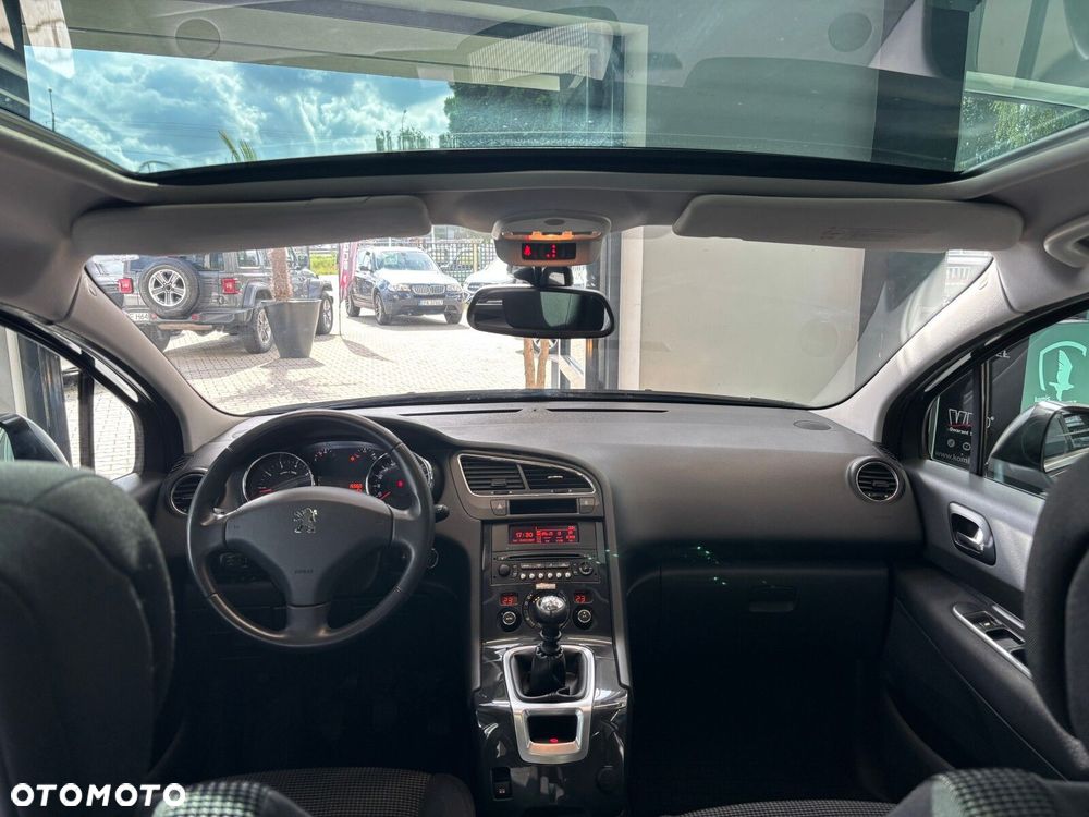 Peugeot 5008 - 21