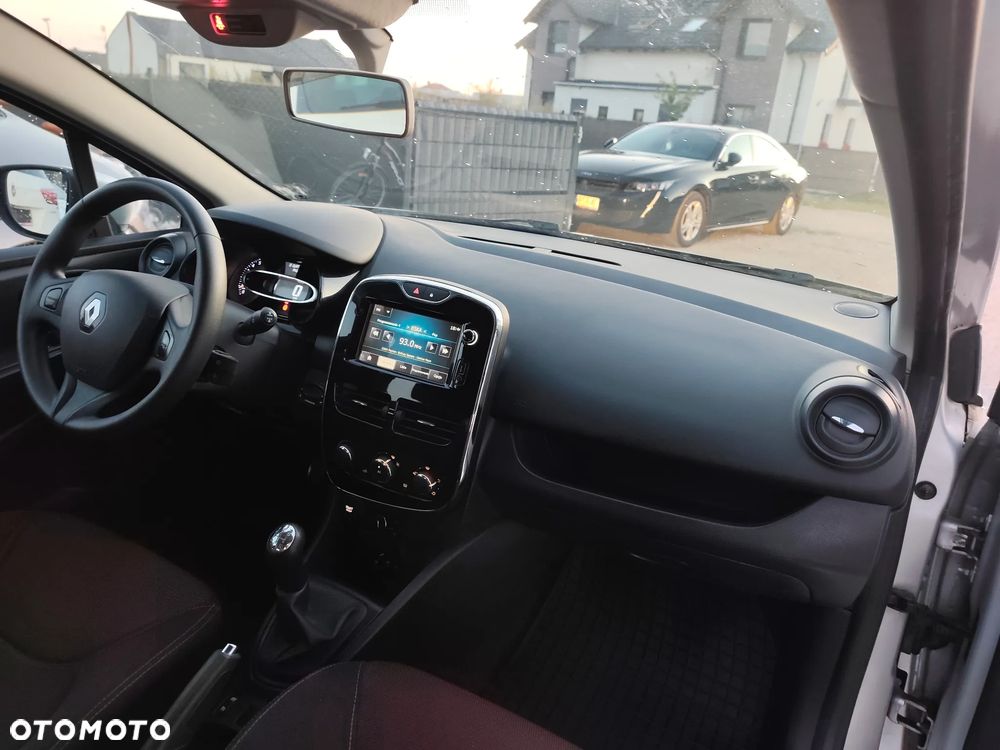 Renault Clio 1.2 16V 75 Dynamique - 13