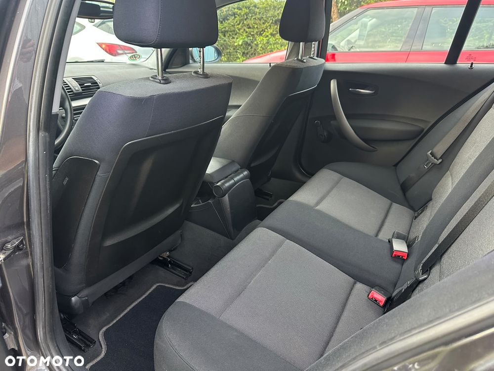 BMW Seria 1 - 28