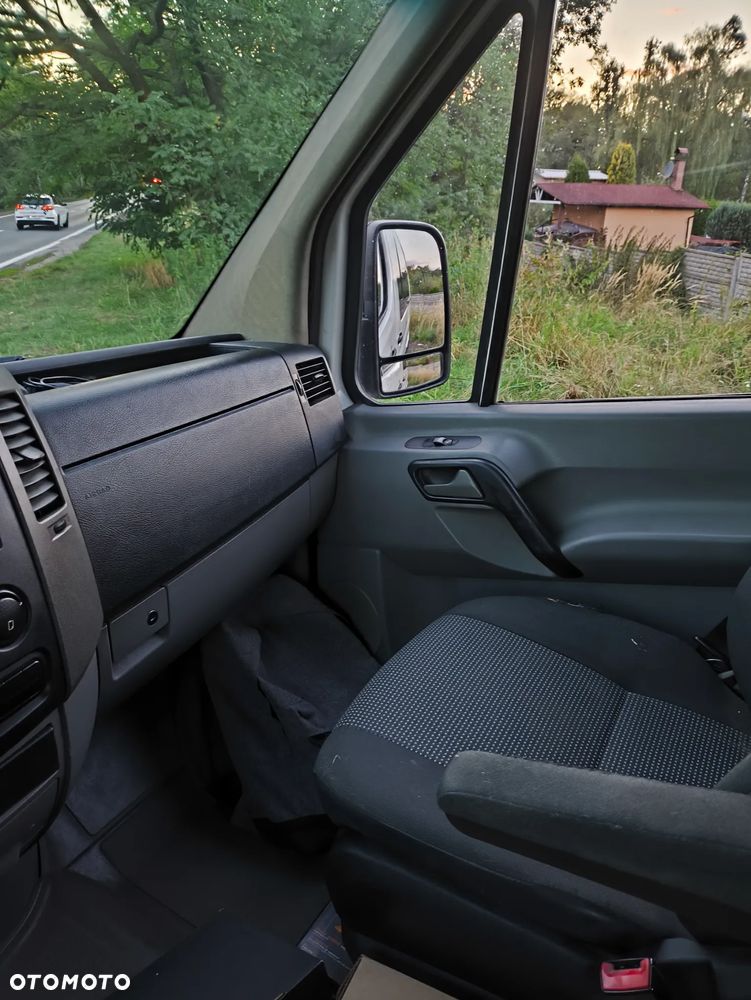 Mercedes-Benz Sprinter - 22