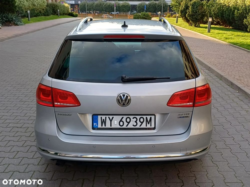 Volkswagen Passat 2.0 TDI Comfortline DSG - 4