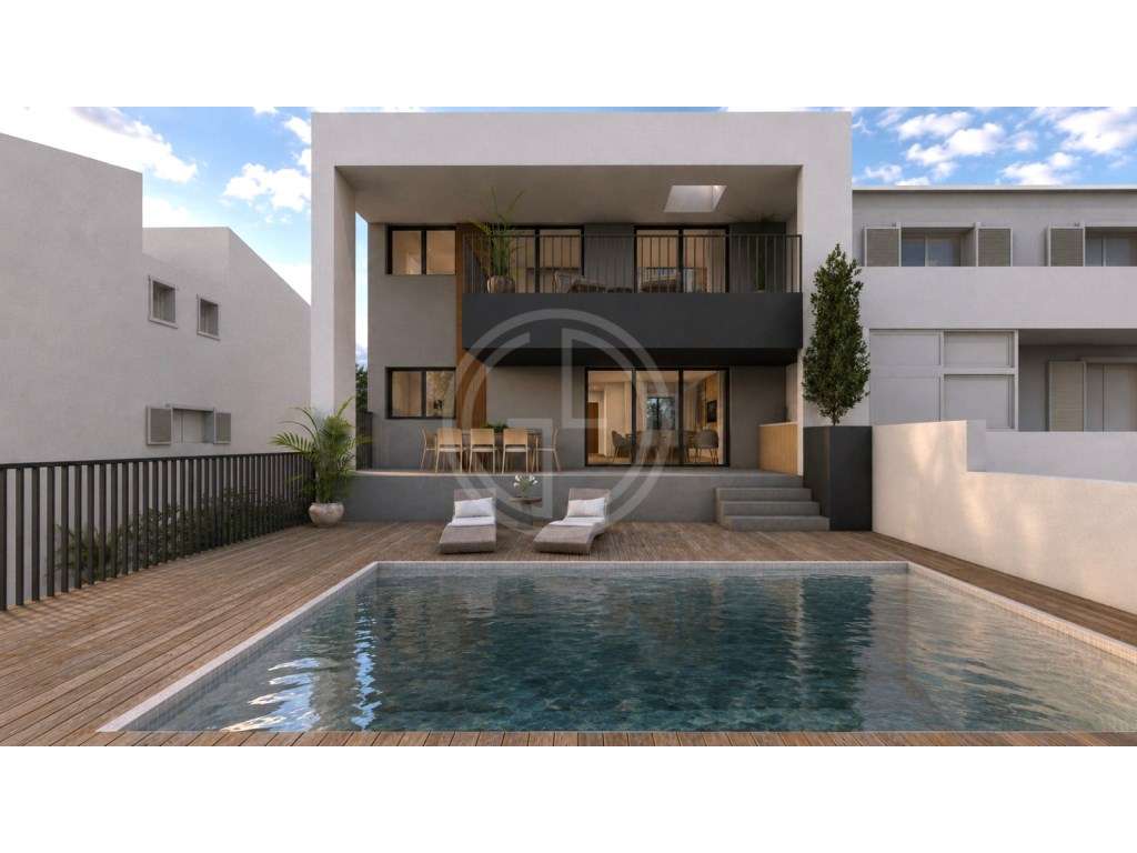 Moradia Unifamiliar com Piscina e Garagem - Grande imagem: 2/50
