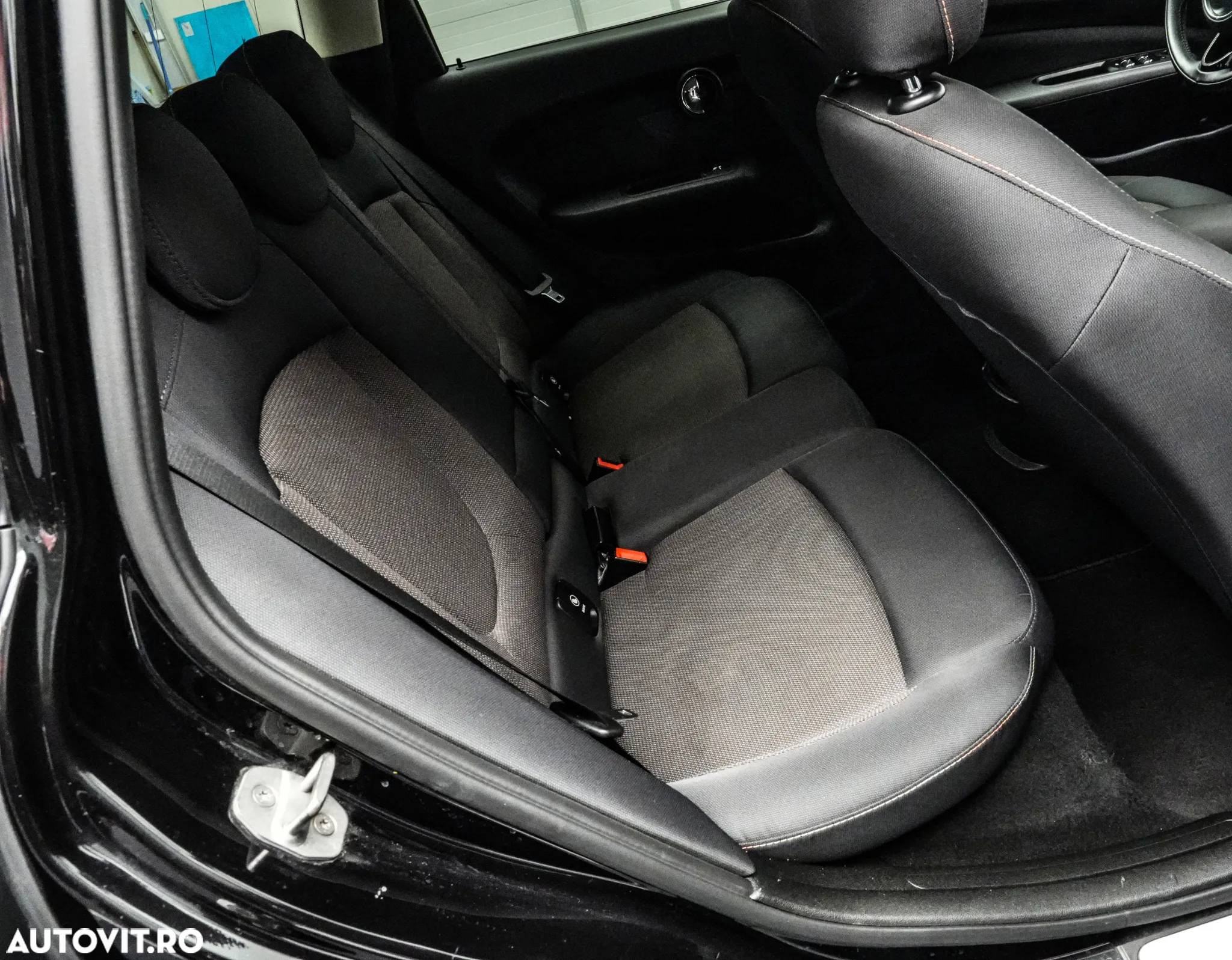 Mini Clubman - 17