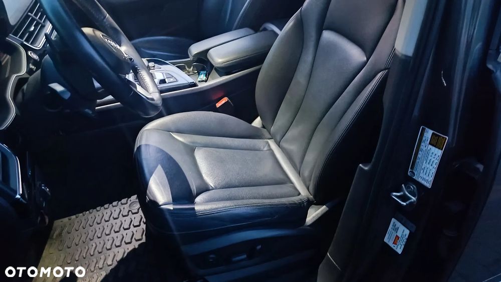 Audi Q7 - 34