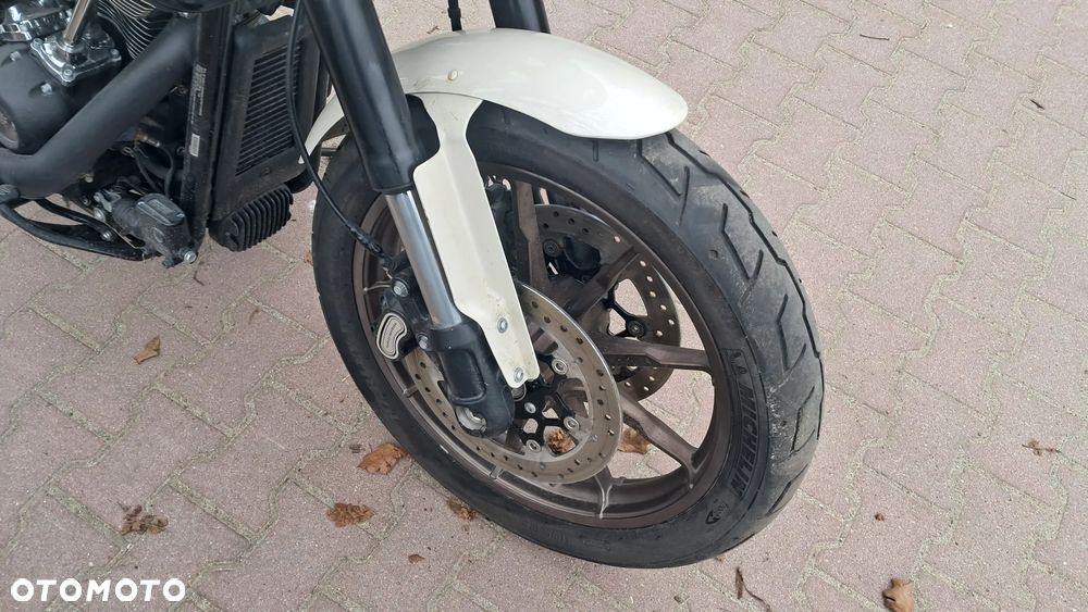 Harley-Davidson Softail Low Rider - 10