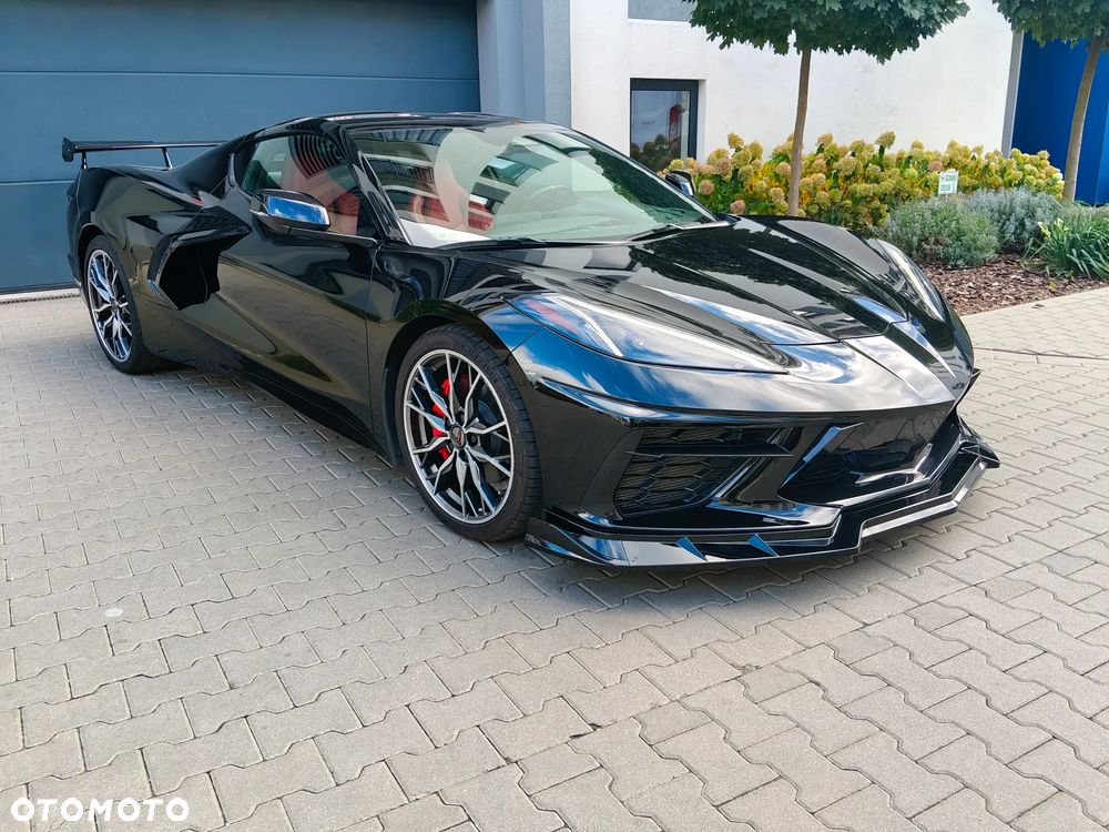 Chevrolet Corvette - 4