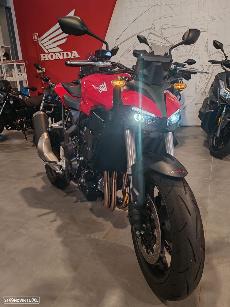 Honda CB Hornet 1000 - 1