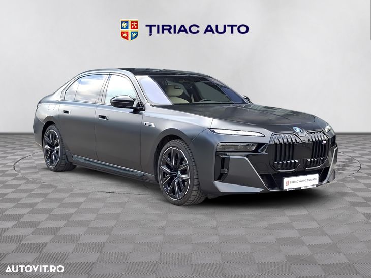 BMW M7 - 7