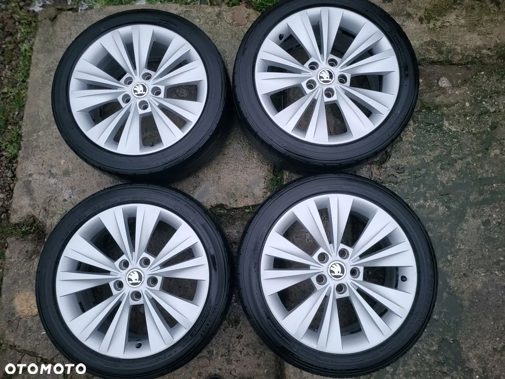 Skoda Superb 2.0 TDI Ambition - 16