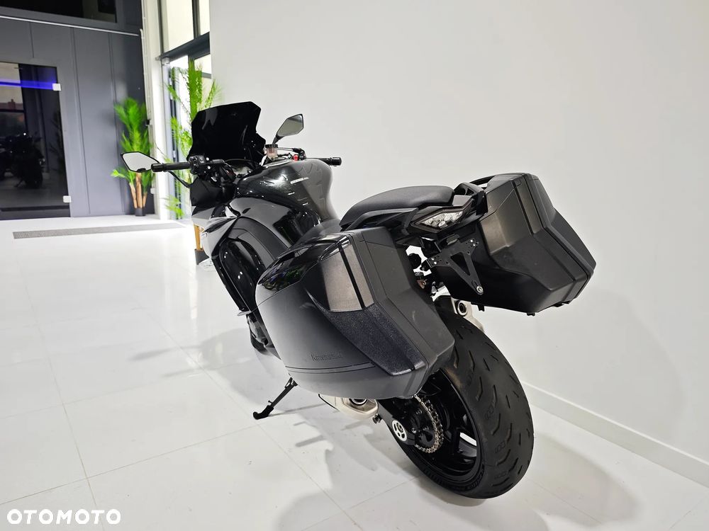 Kawasaki Z - 16