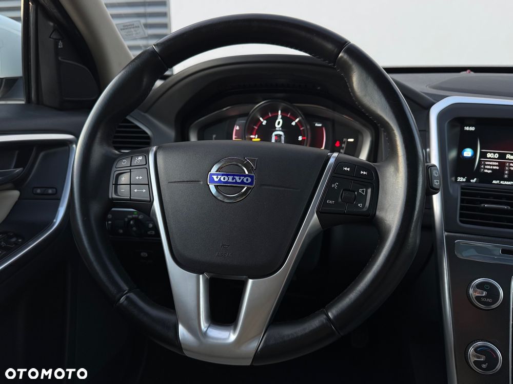 Volvo XC 60 D4 Geartronic Summum - 10