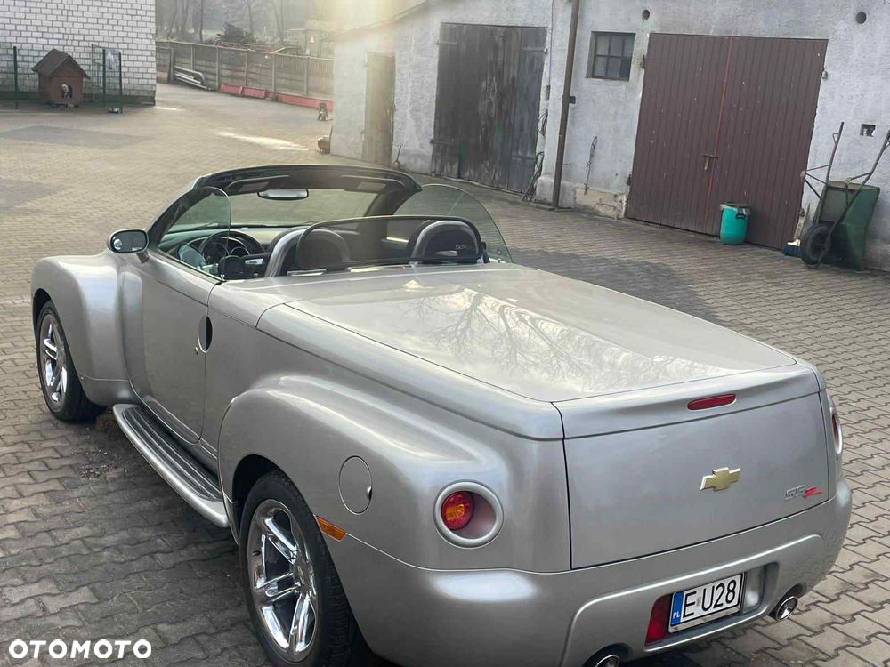 Chevrolet SSR - 6