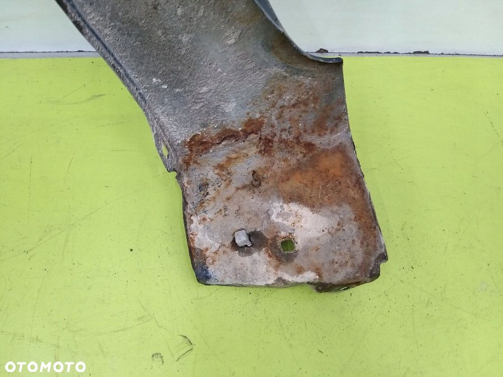 Błotnik przedni prawy Toyota Corolla Verso I 2001-2004 8P4 - 5