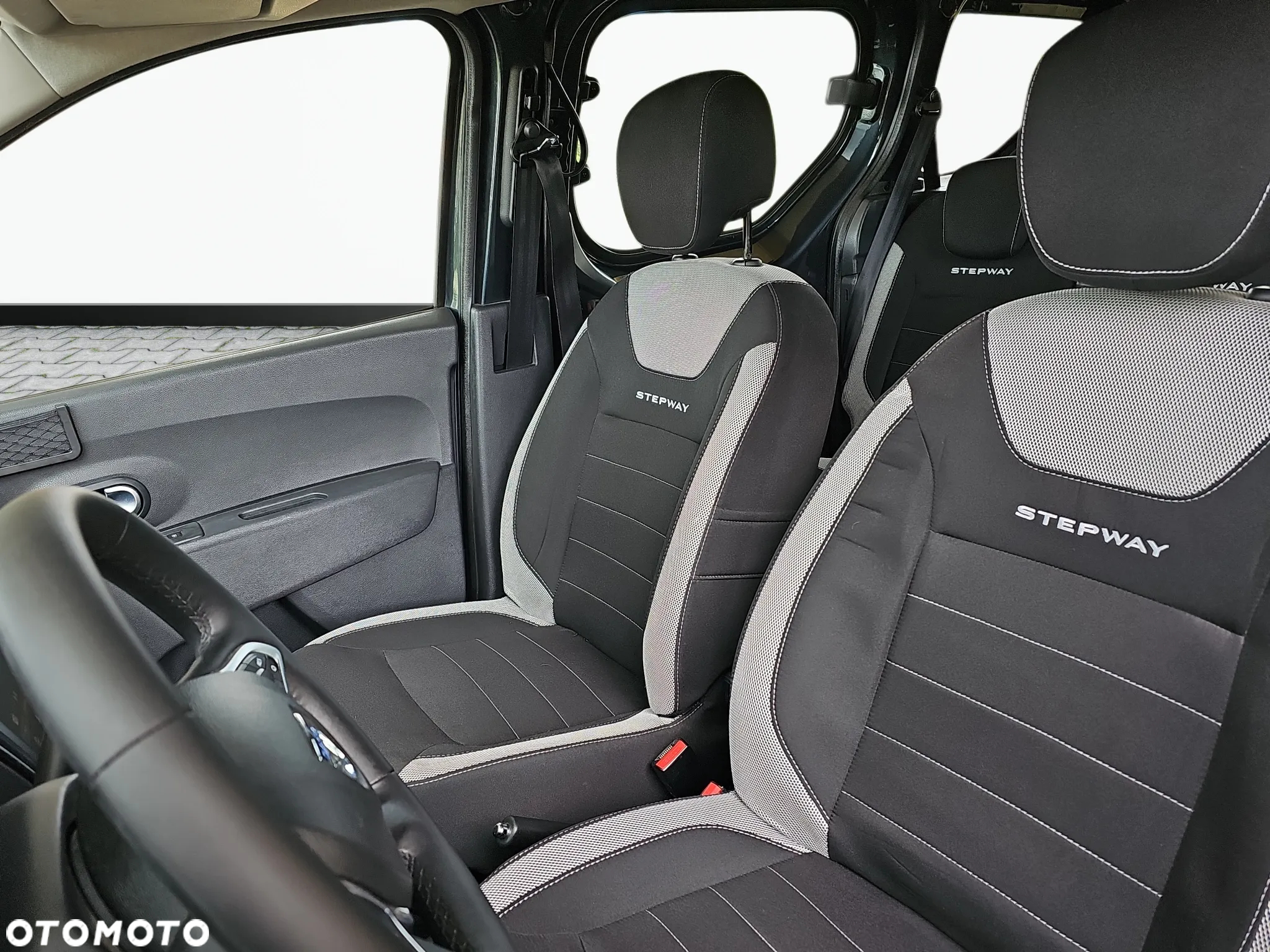 Dacia Dokker 1.6 SCe Stepway - 13