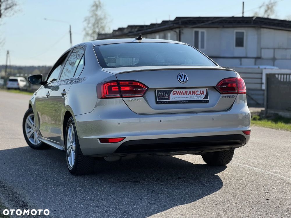Volkswagen Jetta Hybrid - 16