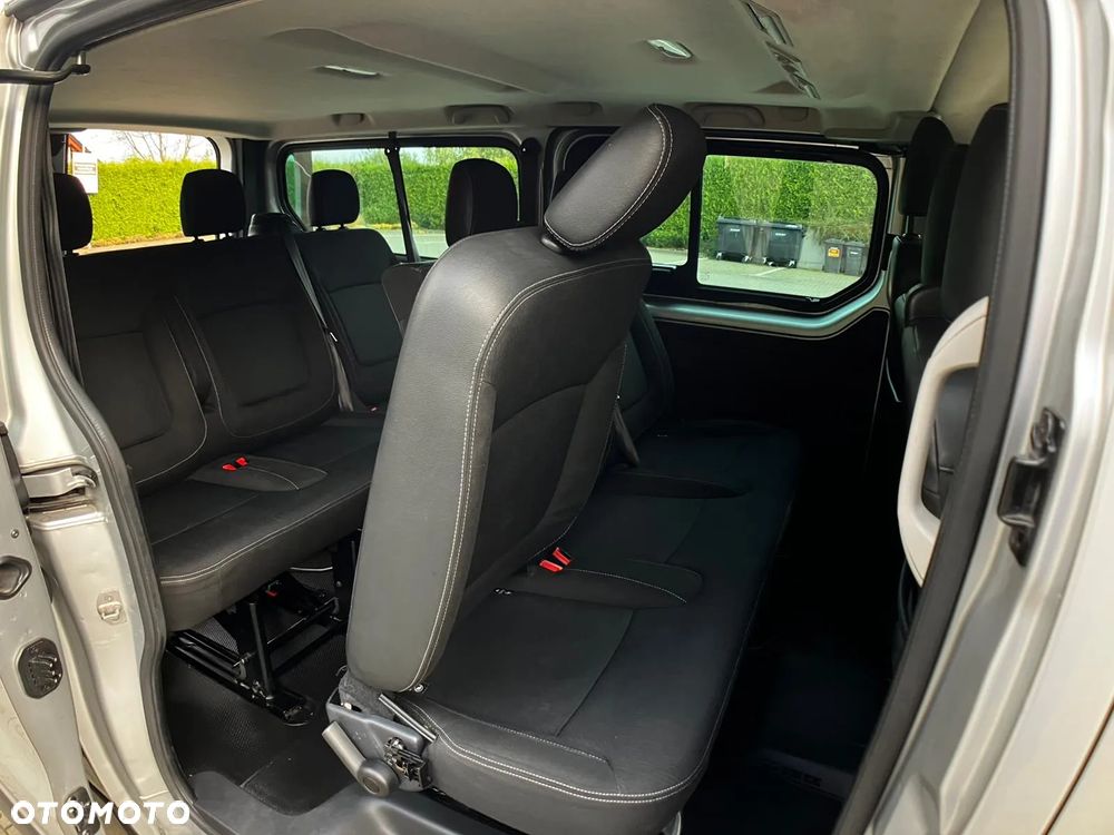 Renault Trafic Grand SpaceClass 2.0 dCi EDC - 23