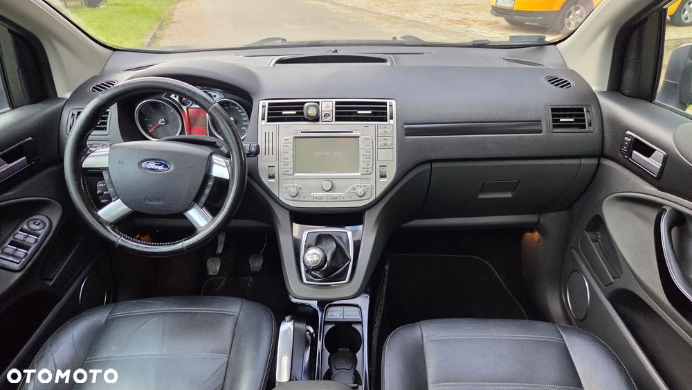 Ford Kuga - 10