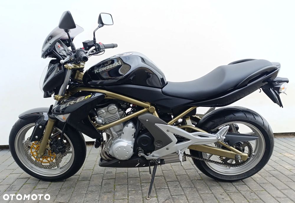 Kawasaki ER - 4