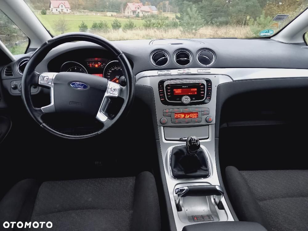 Ford S-Max 2.0 Ambiente - 37