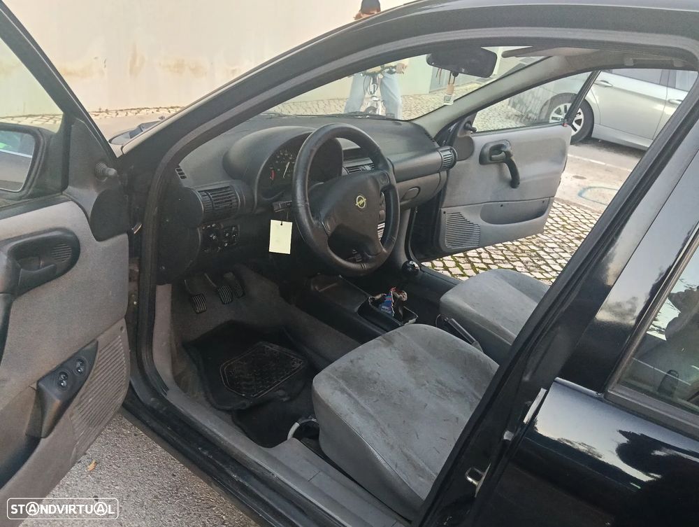 Opel Corsa 1.5 TD - 12