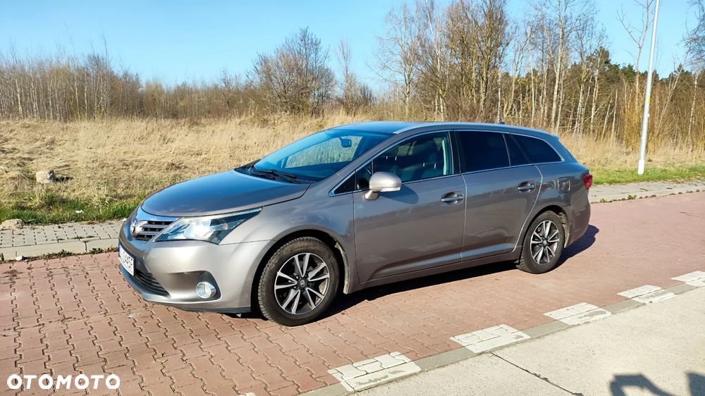 Toyota Avensis 2.0 D-4D Edition (2014) - 2