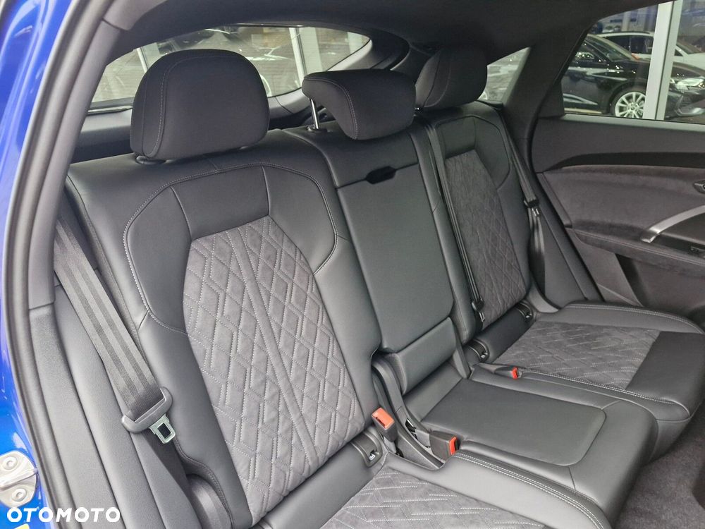 Audi Q5 Sportback - 12