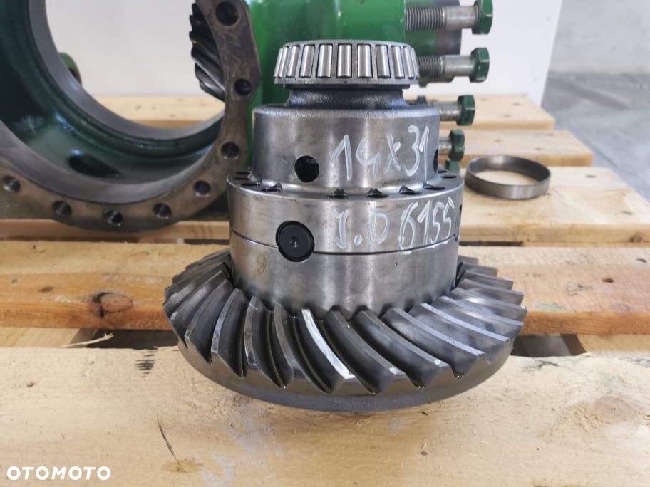 Mechanizm różnicowy przedni John Deere 6155 R {Typ 750310} - 10