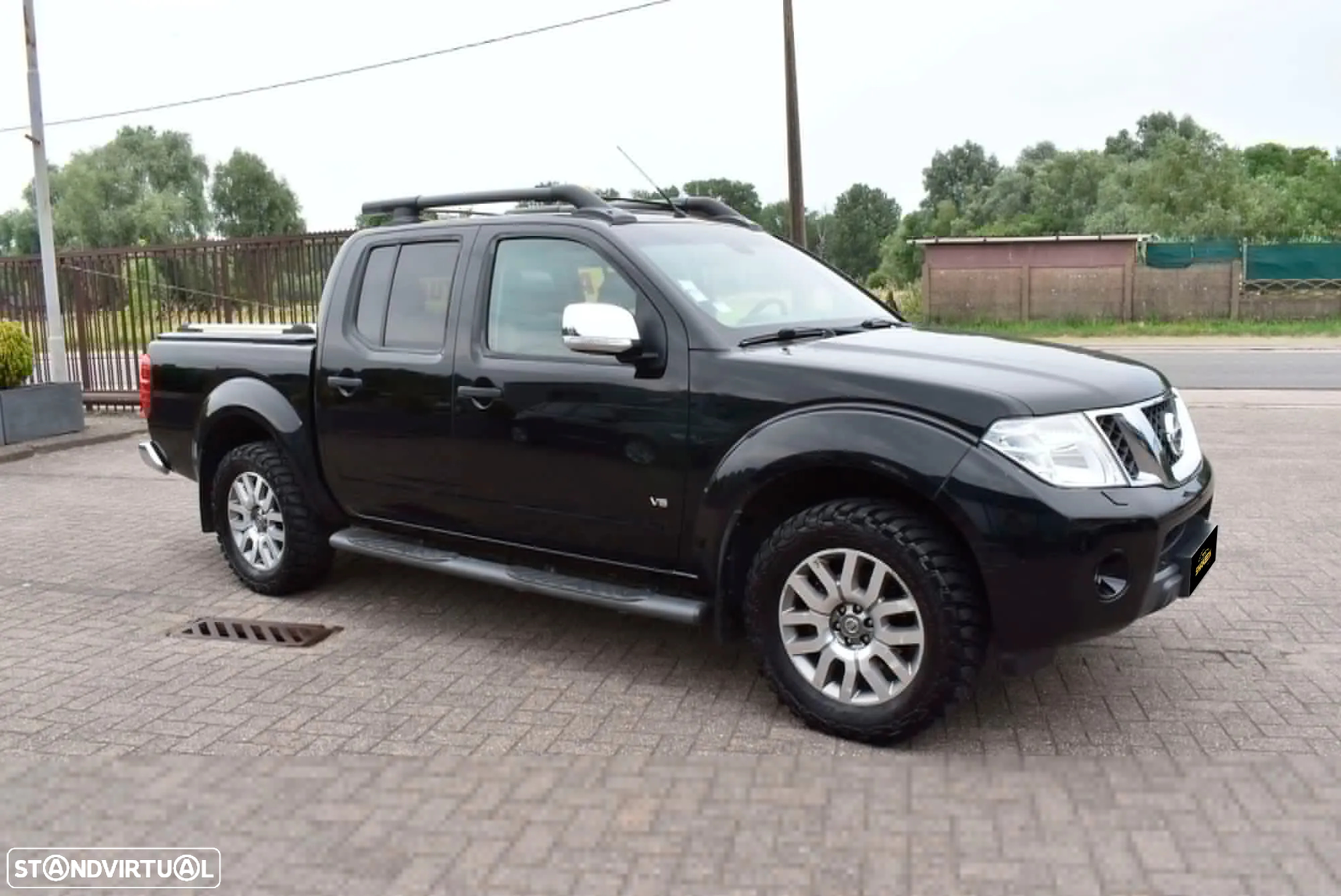 Nissan Navara 3.0 dCi V6 CD LE AT 4WD - 2