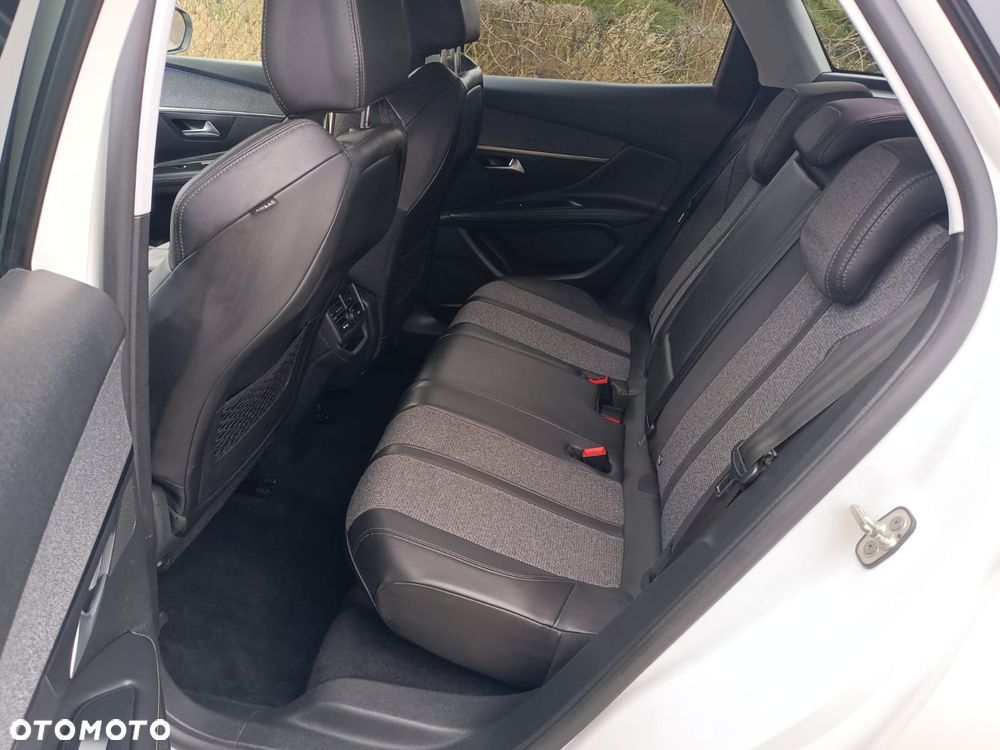 Peugeot 3008 PureTech 130 Stop & Start Access - 28