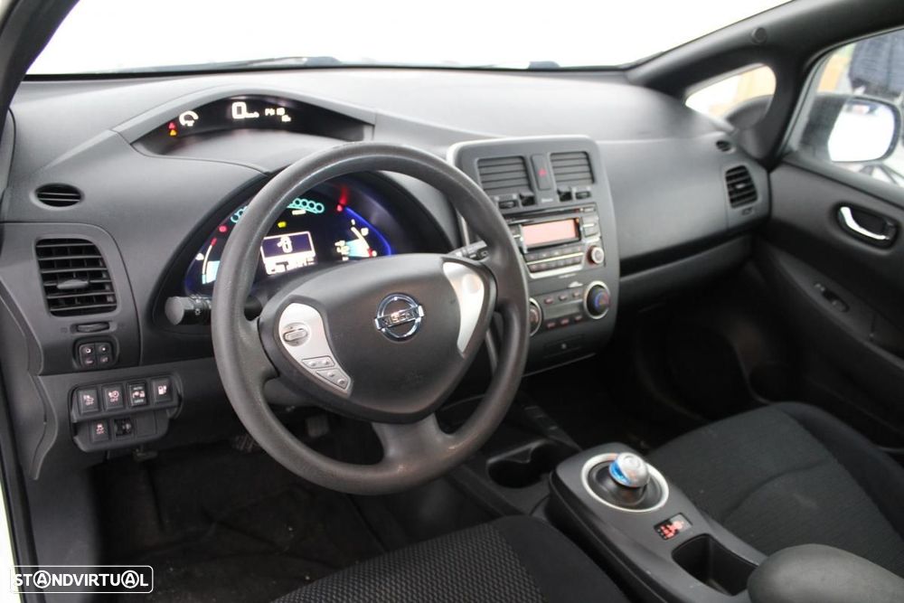 Nissan Leaf Visia+ - 10