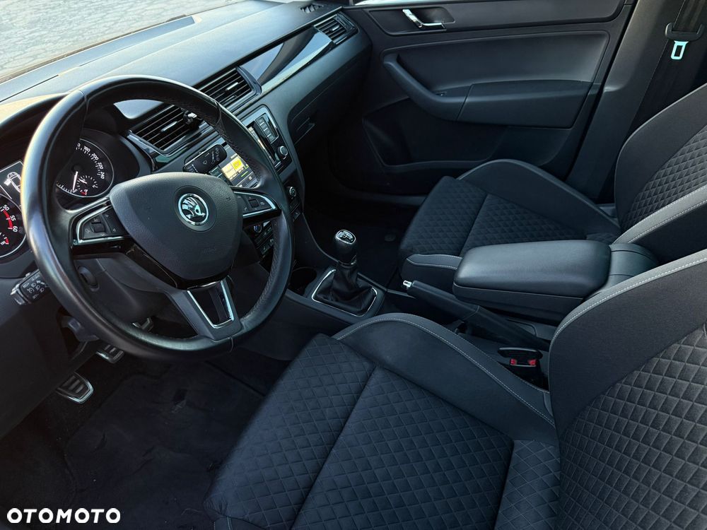 Skoda RAPID 1.4 TDI DPF Monte Carlo - 12