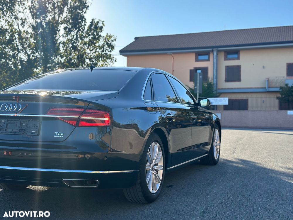 Audi A8 - 6