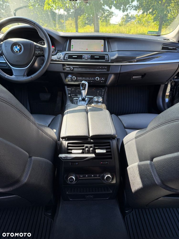 BMW Seria 5 525d xDrive Luxury Line - 13